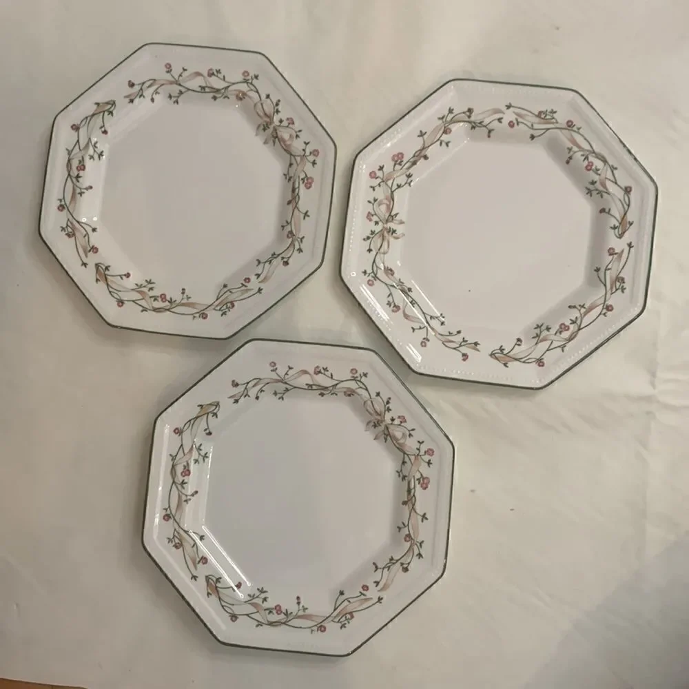 Johnson Bros 1981 Eternal Bean England Tableware 6 In Saucers Set 3 Appetizer
